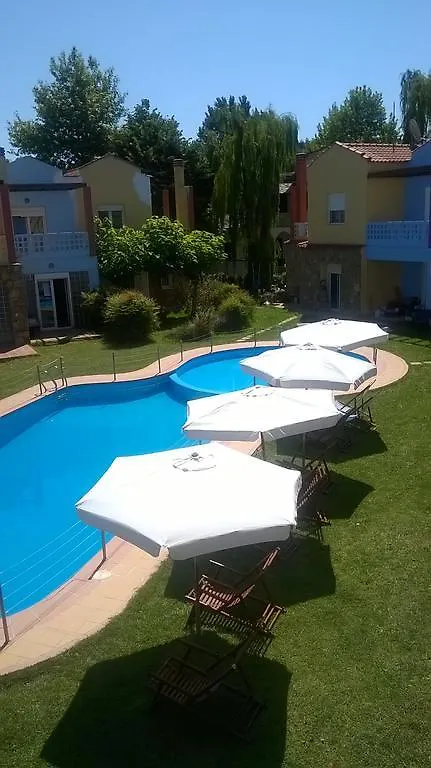 Ydna Family Hotel Apartments Possidi
